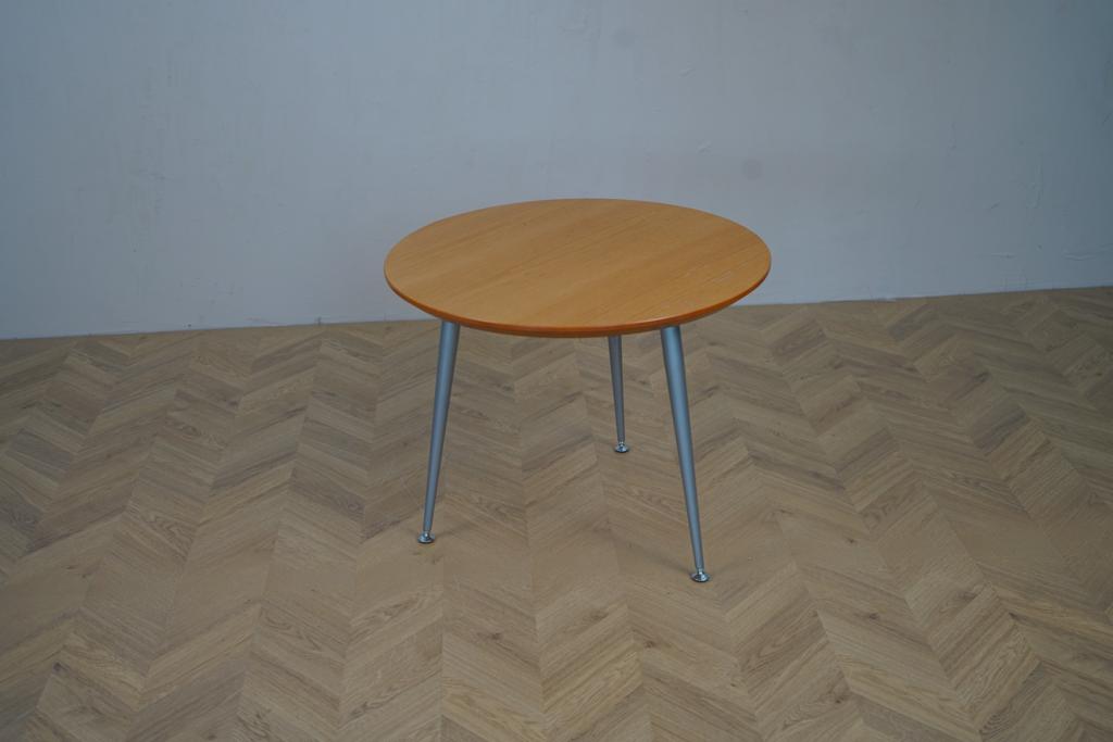 Magnus Olesen kaffebord i bøg, diameter 40 cm og højde 49 cm – elegant og kompakt til kaffestue eller lounge.